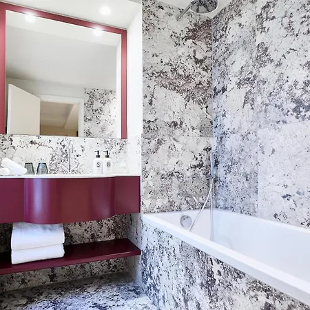 De Conti - Renove 4*