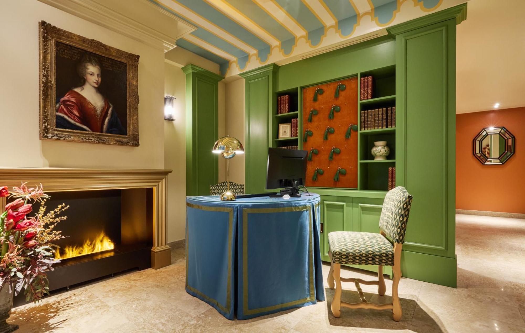 De Conti - Renove Hotel Paris